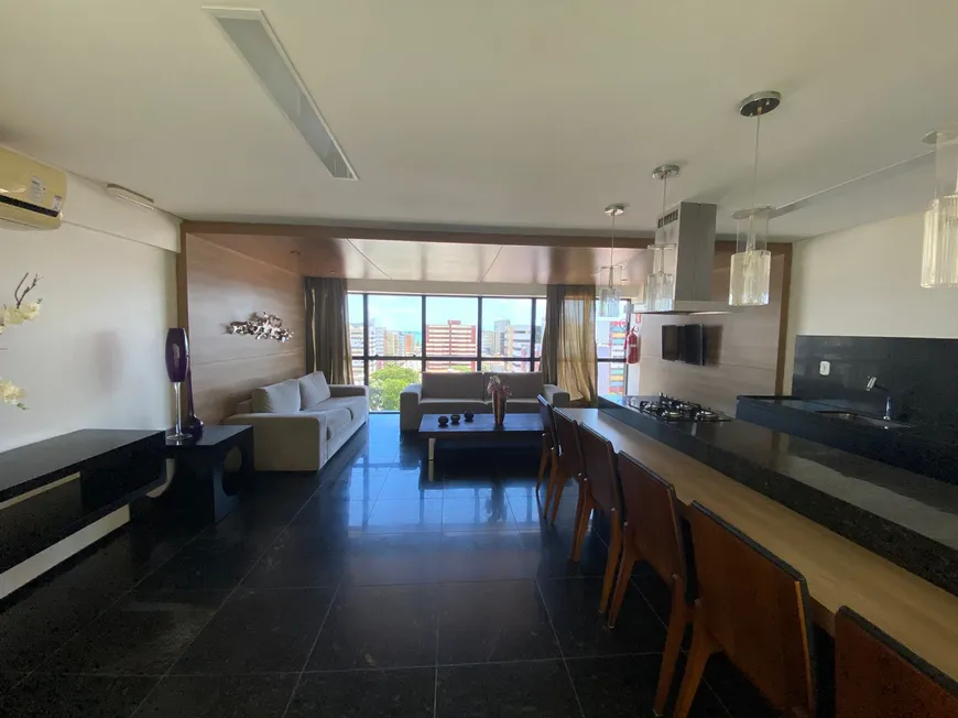 Foto 1 de Apartamento com 1 Quarto para alugar, 45m² em Ponta Verde, Maceió