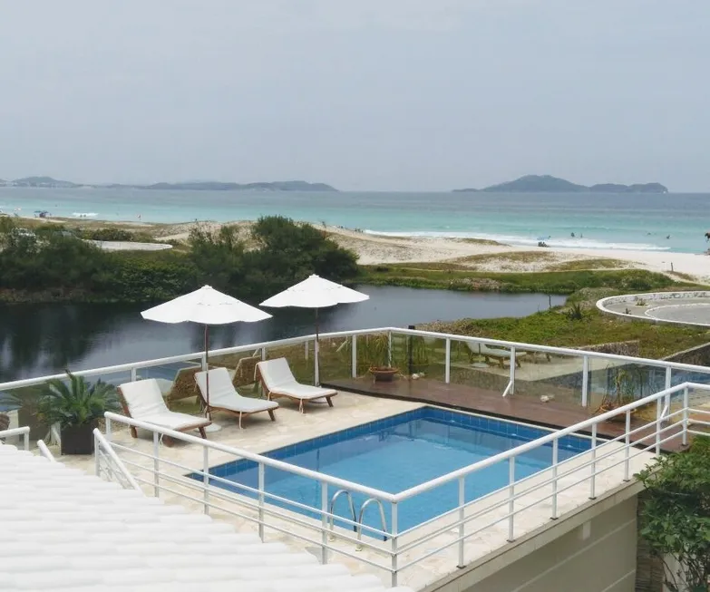 Foto 1 de Casa com 6 Quartos à venda, 428m² em Praia Do Foguete, Cabo Frio