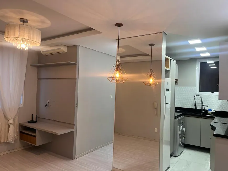 Foto 1 de Apartamento com 2 Quartos à venda, 49m² em Olaria, Canoas