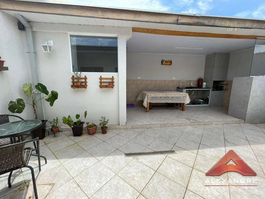 Foto 1 de Casa com 2 Quartos à venda, 80m² em Jardim das Flores, São José dos Campos