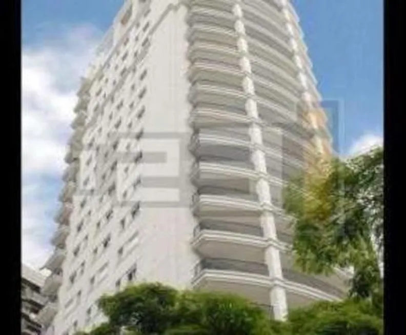 Foto 1 de Apartamento com 3 Quartos à venda, 400m² em Itaim Bibi, São Paulo