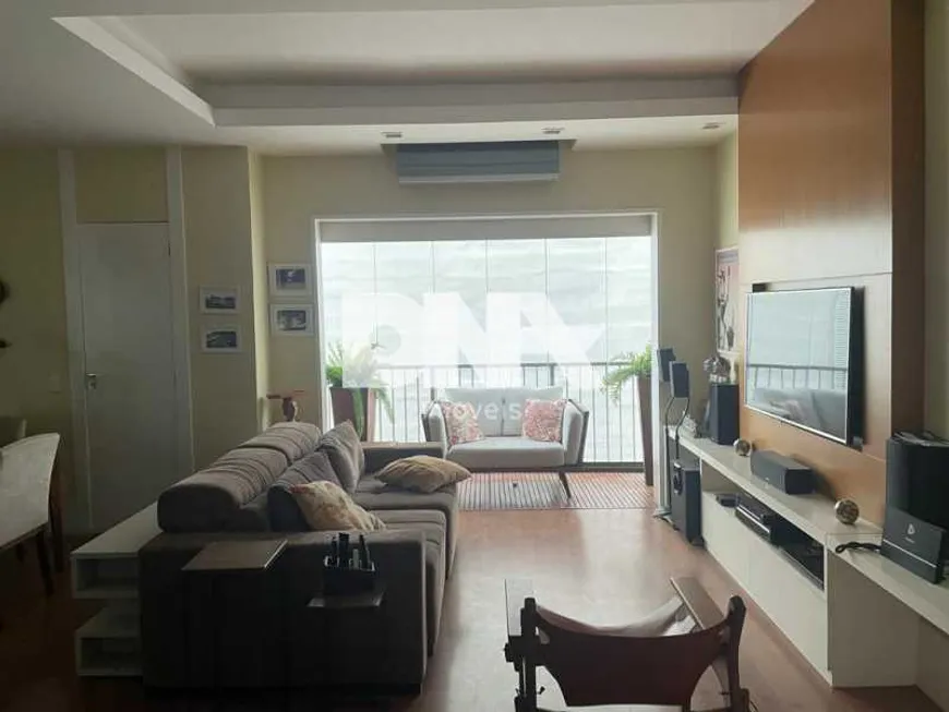 Foto 1 de Apartamento com 1 Quarto à venda, 71m² em Lagoa, Rio de Janeiro