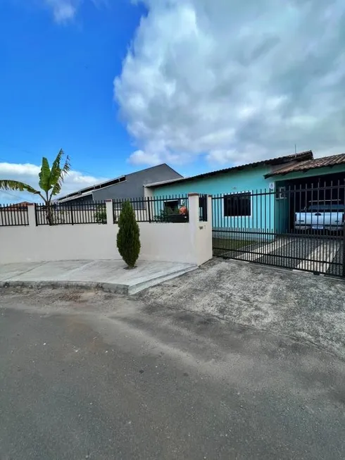 Foto 1 de Casa com 3 Quartos à venda, 130m² em Centro, Araquari