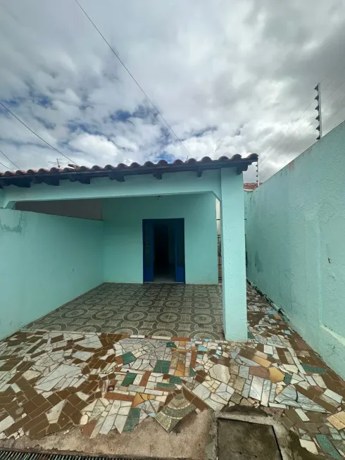 Foto 1 de Casa com 1 Quarto para alugar, 40m² em Tijucal, Cuiabá