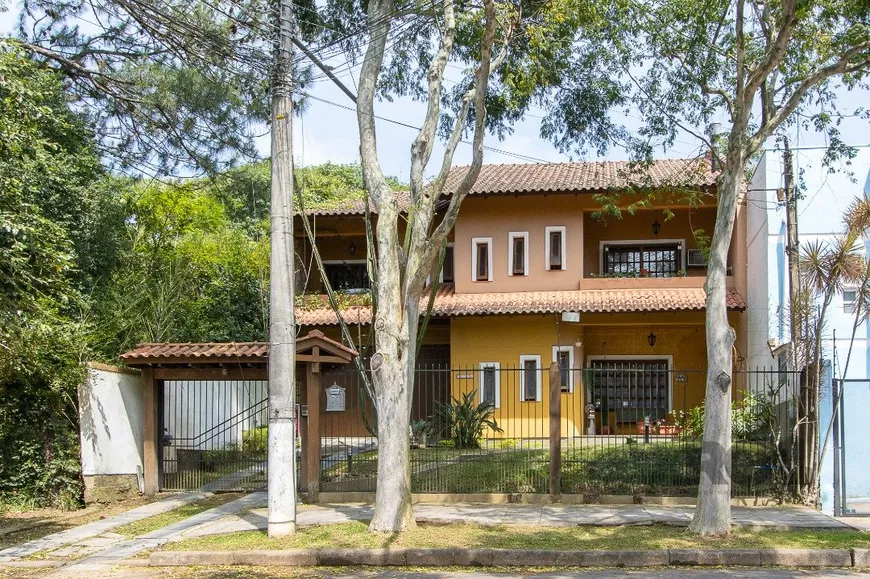 Foto 1 de Casa com 3 Quartos à venda, 299m² em Nonoai, Porto Alegre