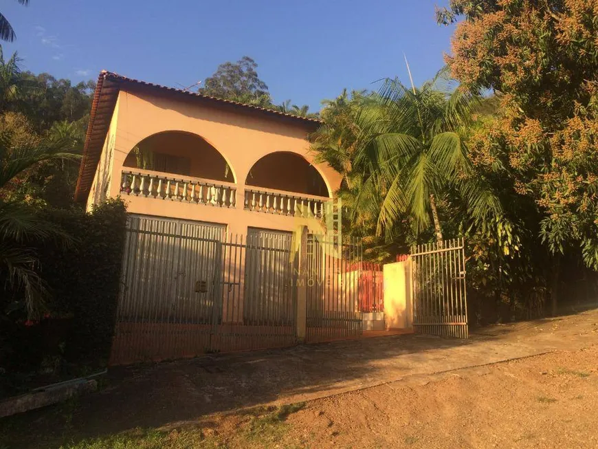 Foto 1 de Fazenda/Sítio com 3 Quartos à venda, 400m² em Chácaras Sao Miguel, Londrina