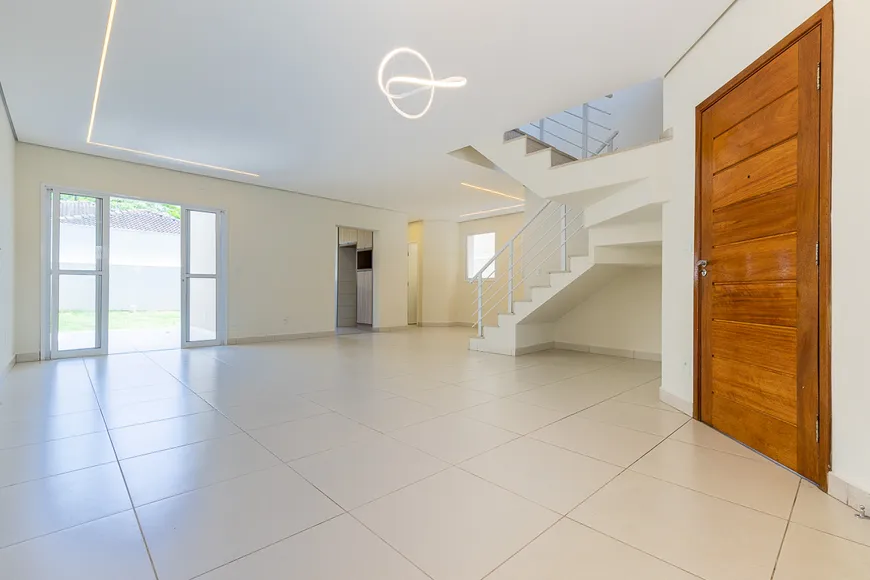 Foto 1 de Casa de Condomínio com 3 Quartos à venda, 180m² em Novo Cambuí, Hortolândia