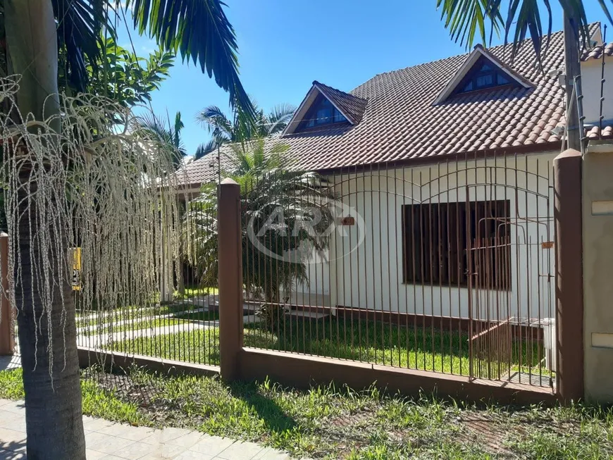 Foto 1 de Casa com 3 Quartos à venda, 227m² em Nossa Senhora das Graças, Canoas