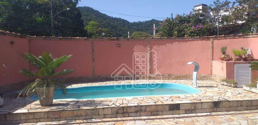 Foto 1 de Casa com 3 Quartos à venda, 185m² em Serra Grande, Niterói