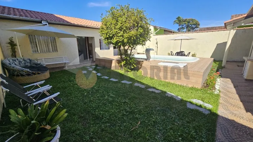 Foto 1 de Casa com 4 Quartos à venda, 230m² em Indaiá, Caraguatatuba