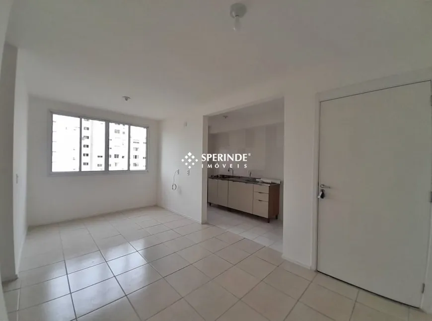 Foto 1 de Apartamento com 3 Quartos para alugar, 60m² em Jardim Itú Sabará, Porto Alegre