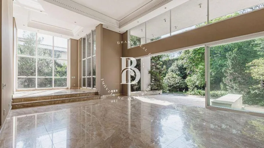 Foto 1 de Casa com 4 Quartos à venda, 880m² em Jardim Luzitânia, São Paulo