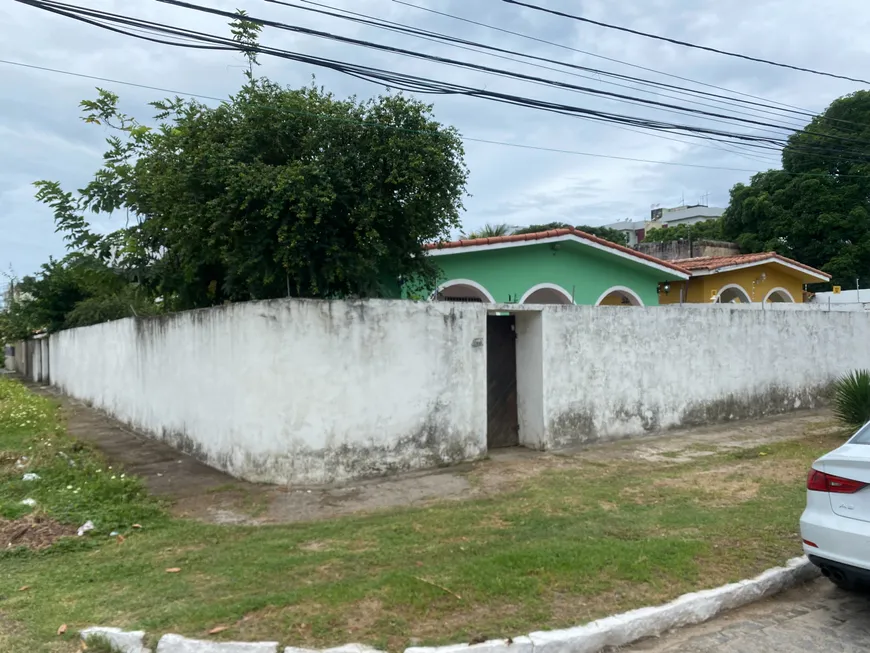 Foto 1 de Casa com 4 Quartos para venda ou aluguel, 180m² em Candeias, Jaboatão dos Guararapes