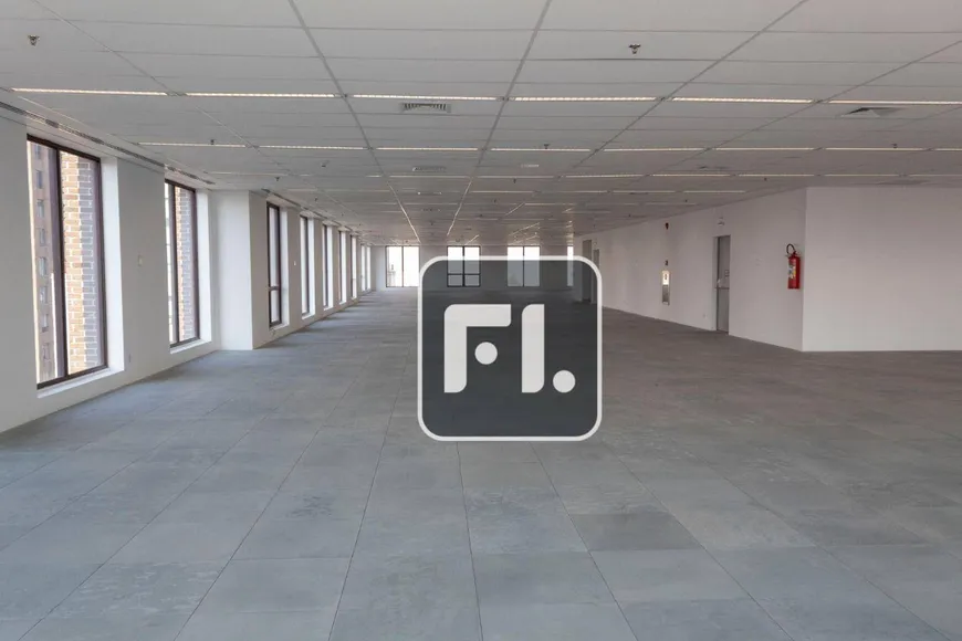 Foto 1 de Sala Comercial para venda ou aluguel, 900m² em Vila Olímpia, São Paulo