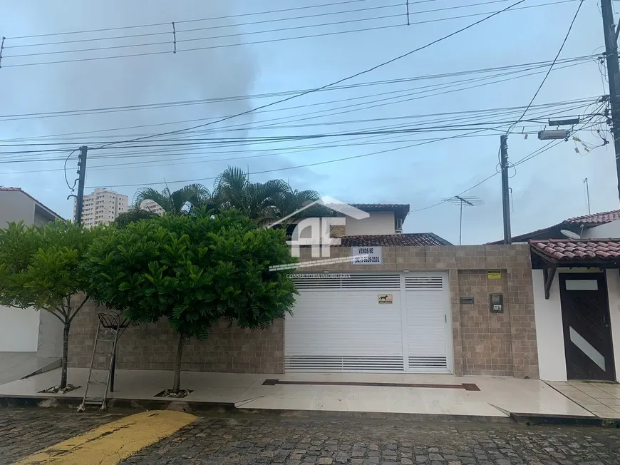 Foto 1 de Casa de Condomínio com 4 Quartos à venda, 250m² em Antares, Maceió
