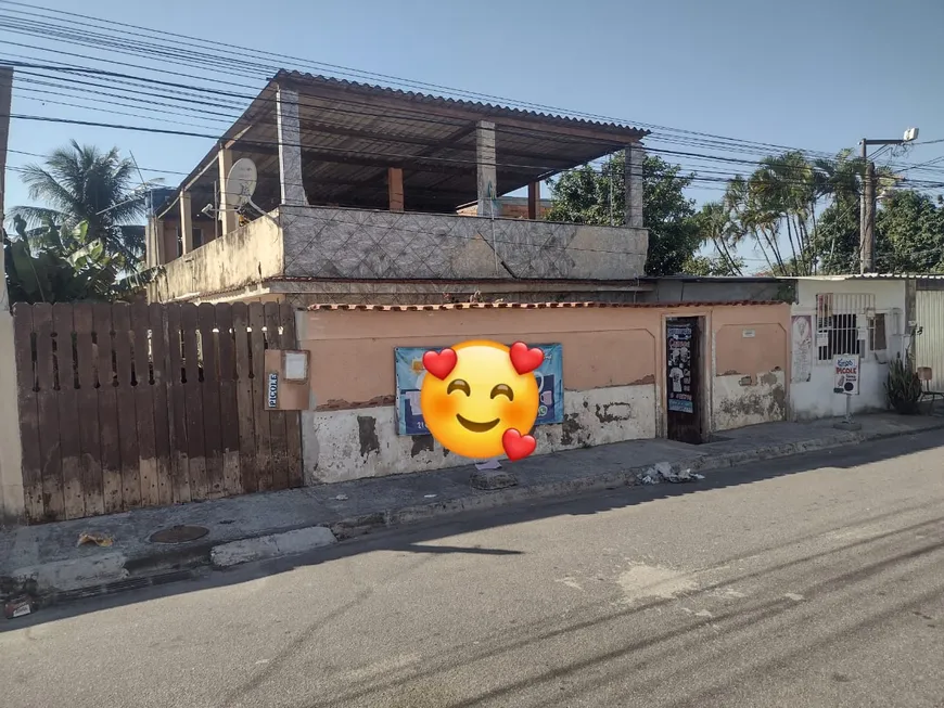 Foto 1 de Casa com 3 Quartos à venda, 200m² em Sepetiba, Rio de Janeiro