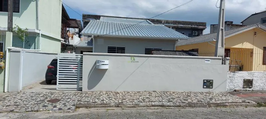 Foto 1 de Casa com 3 Quartos à venda, 80m² em Boehmerwald, Joinville