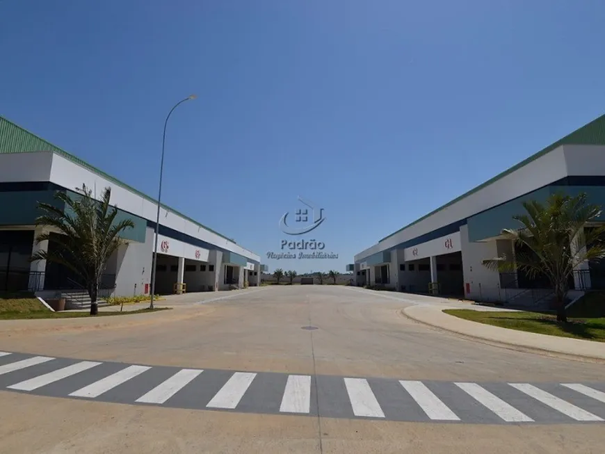 Foto 1 de Galpão/Depósito/Armazém para alugar, 2732m² em Cajuru do Sul, Sorocaba