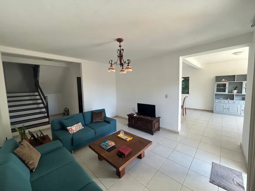 Foto 1 de Casa com 5 Quartos à venda, 400m² em Itapuã, Salvador