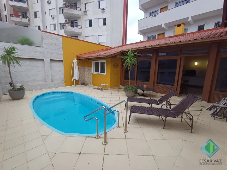 Foto 1 de Casa com 3 Quartos à venda, 329m² em Centro, Florianópolis