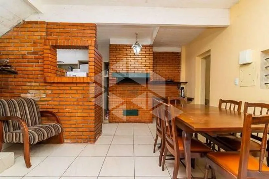 Foto 1 de Casa com 4 Quartos para alugar, 386m² em Petrópolis, Porto Alegre