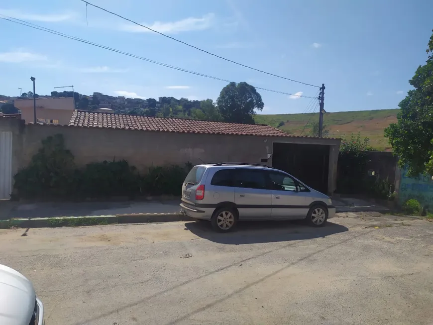 Foto 1 de Casa com 3 Quartos à venda, 360m² em Pindorama, Belo Horizonte