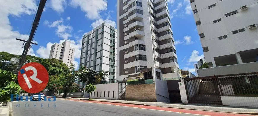 Foto 1 de Apartamento com 3 Quartos à venda, 175m² em Graças, Recife