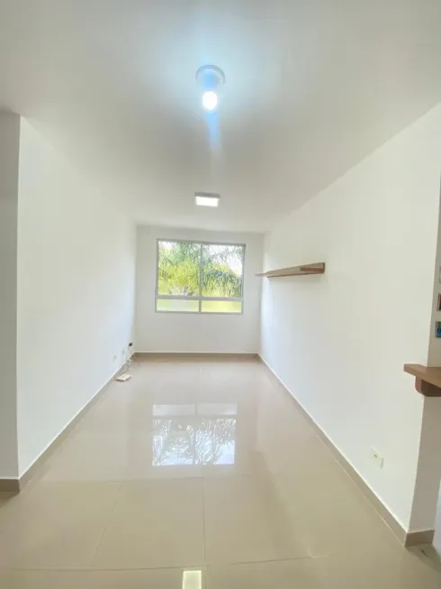 Foto 1 de Apartamento com 2 Quartos à venda, 48m² em Loteamento Malbec, Maringá