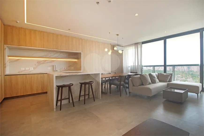 Foto 1 de Apartamento com 2 Quartos à venda, 195m² em Pinheiros, São Paulo