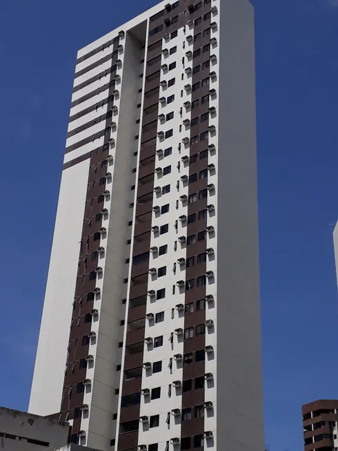 Foto 1 de Apartamento com 3 Quartos à venda, 94m² em Rosarinho, Recife