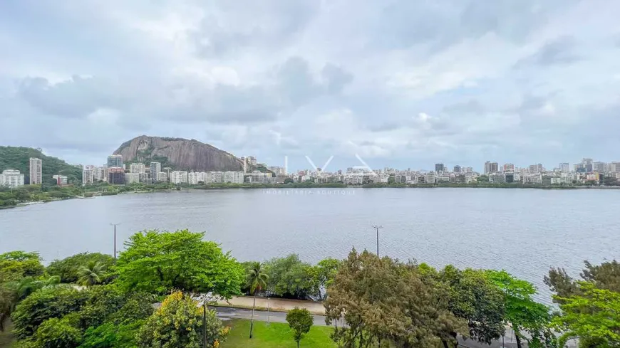 Foto 1 de Apartamento com 3 Quartos à venda, 125m² em Lagoa, Rio de Janeiro