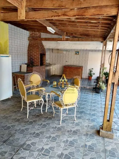 Foto 1 de Casa com 3 Quartos à venda, 120m² em Jardim dos Camargos, Barueri