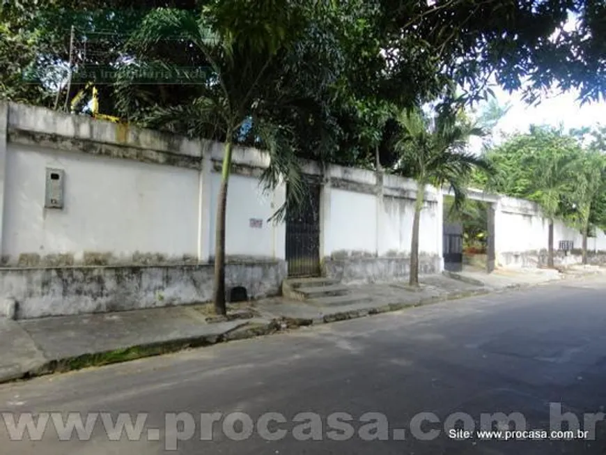 Foto 1 de Casa com 5 Quartos à venda, 368m² em Parque Dez de Novembro, Manaus