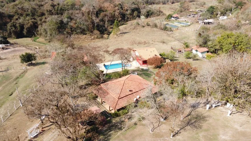 Foto 1 de Fazenda/Sítio com 6 Quartos à venda, 320m² em Giocondo, São Pedro