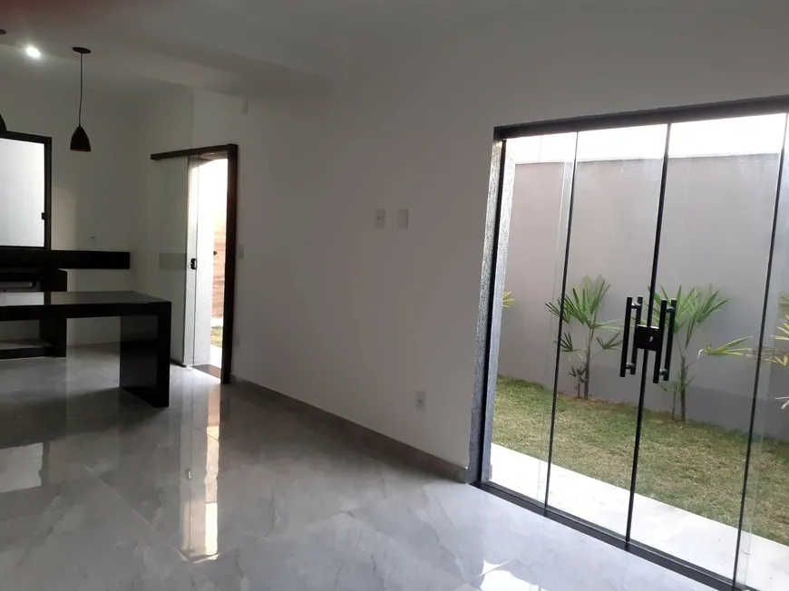 Foto 1 de Casa com 2 Quartos à venda, 74m² em Guarujá Mansões, Betim