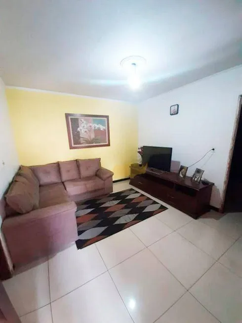 Foto 1 de Casa com 2 Quartos à venda, 104m² em Vila São Miguel, Rio Claro