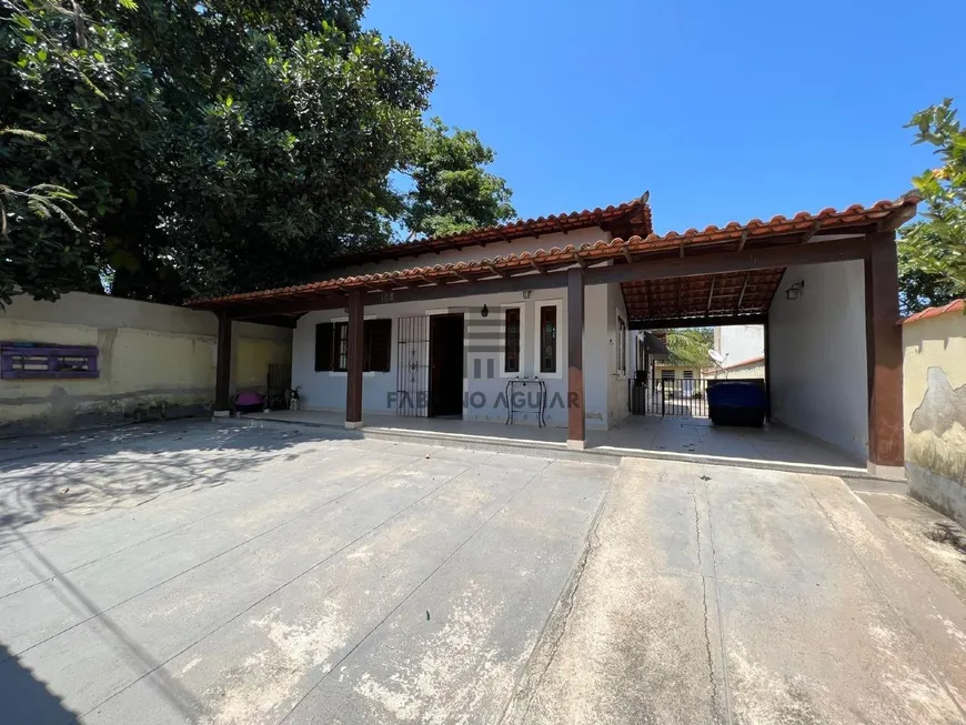 Foto 1 de Casa com 3 Quartos à venda, 200m² em Praça da Bandeira, Araruama