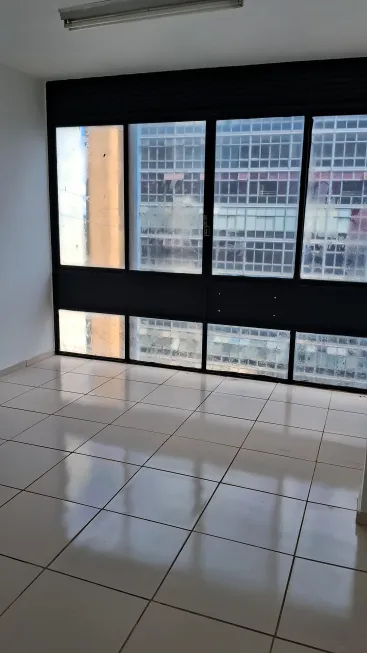 Foto 1 de Sala Comercial para alugar, 39m² em Asa Sul, Brasília