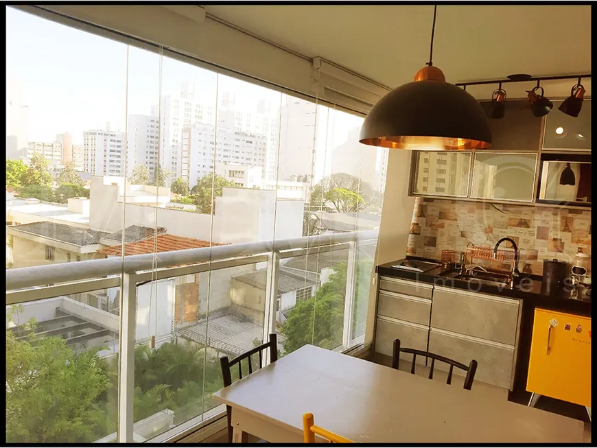 Foto 1 de Apartamento com 1 Quarto para alugar, 40m² em Vila Mariana, São Paulo