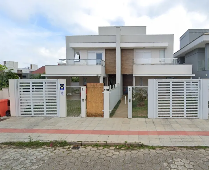 Foto 1 de Casa com 4 Quartos à venda, 220m² em Jurerê, Florianópolis