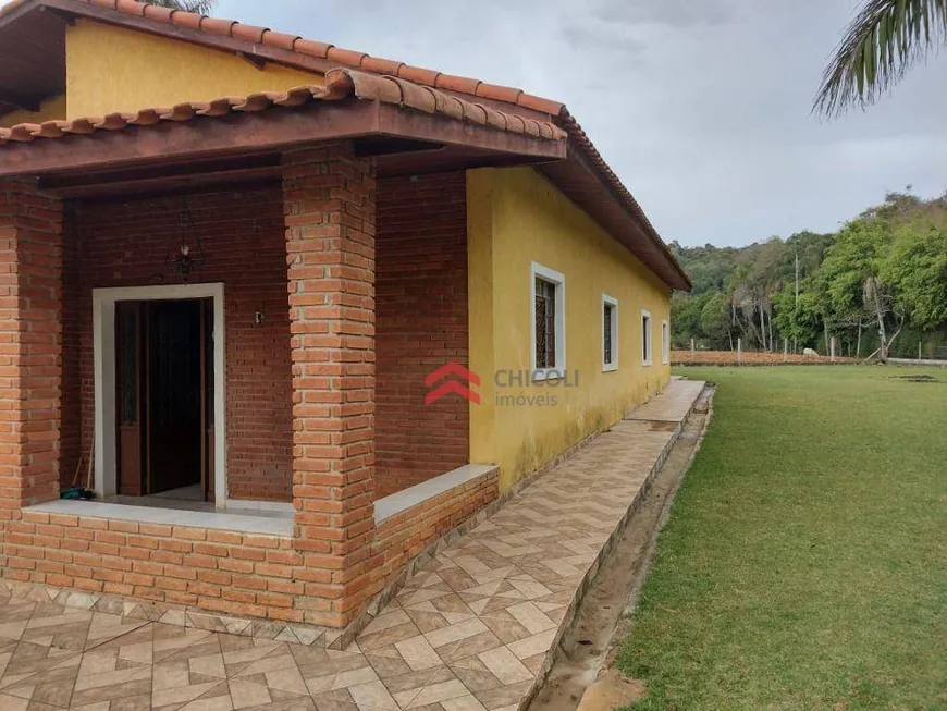 Foto 1 de Fazenda/Sítio com 3 Quartos à venda, 200m² em Paruru, Ibiúna