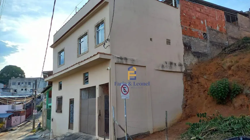 Foto 1 de Apartamento com 2 Quartos à venda, 200m² em Progresso, Juiz de Fora