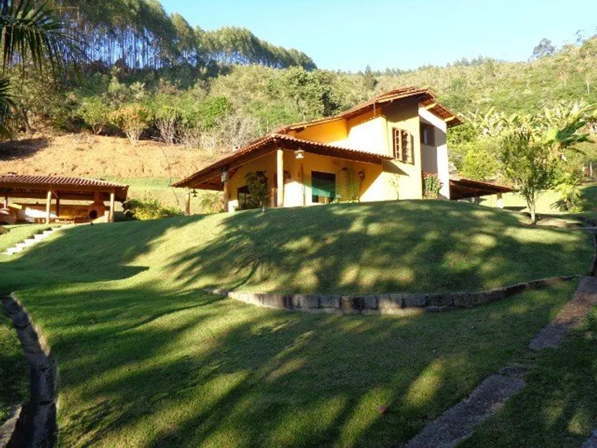 Foto 1 de Fazenda/Sítio com 5 Quartos à venda, 3000m² em Centro, São Sebastião da Grama