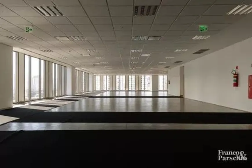 Foto 1 de Sala Comercial para alugar, 1800m² em Vila Olímpia, São Paulo