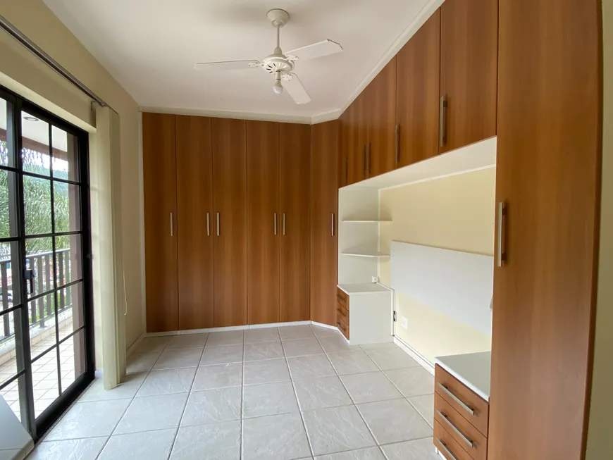 Foto 1 de Apartamento com 3 Quartos à venda, 140m² em Itaipava, Petrópolis