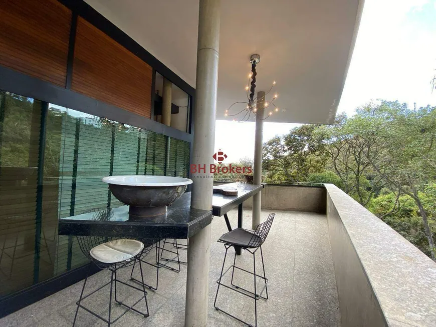 Foto 1 de Casa de Condomínio com 4 Quartos para alugar, 690m² em Vila  Alpina, Nova Lima