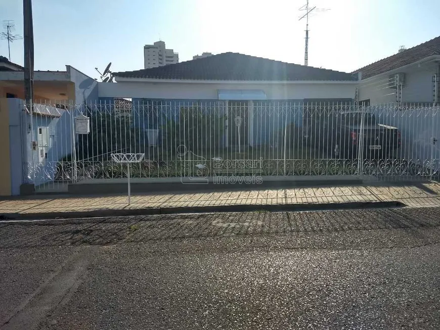 Foto 1 de Casa com 3 Quartos à venda, 195m² em Vila Santana, Araraquara