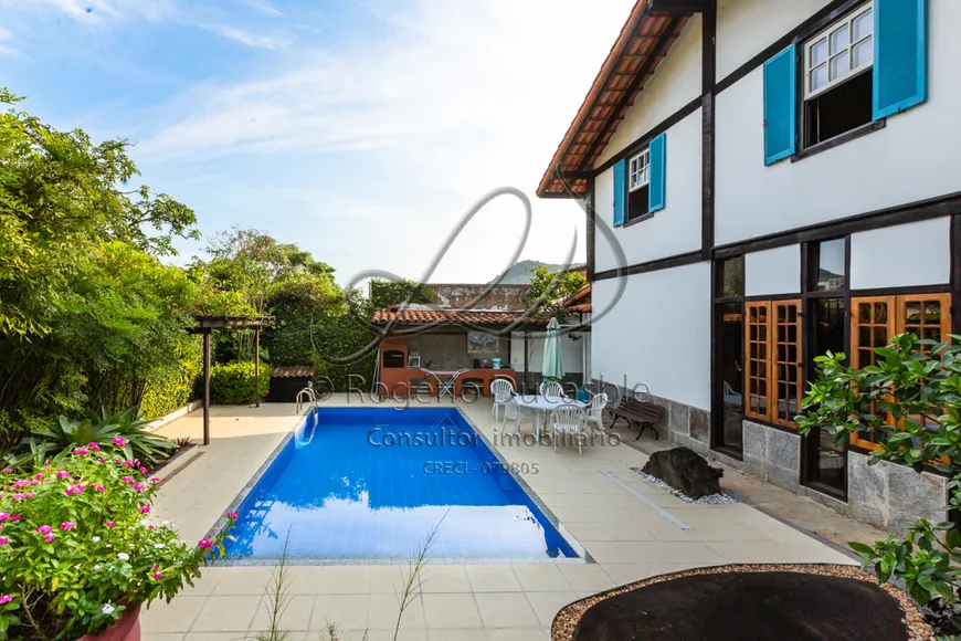 Foto 1 de Casa de Condomínio com 4 Quartos à venda, 401m² em Itanhangá, Rio de Janeiro