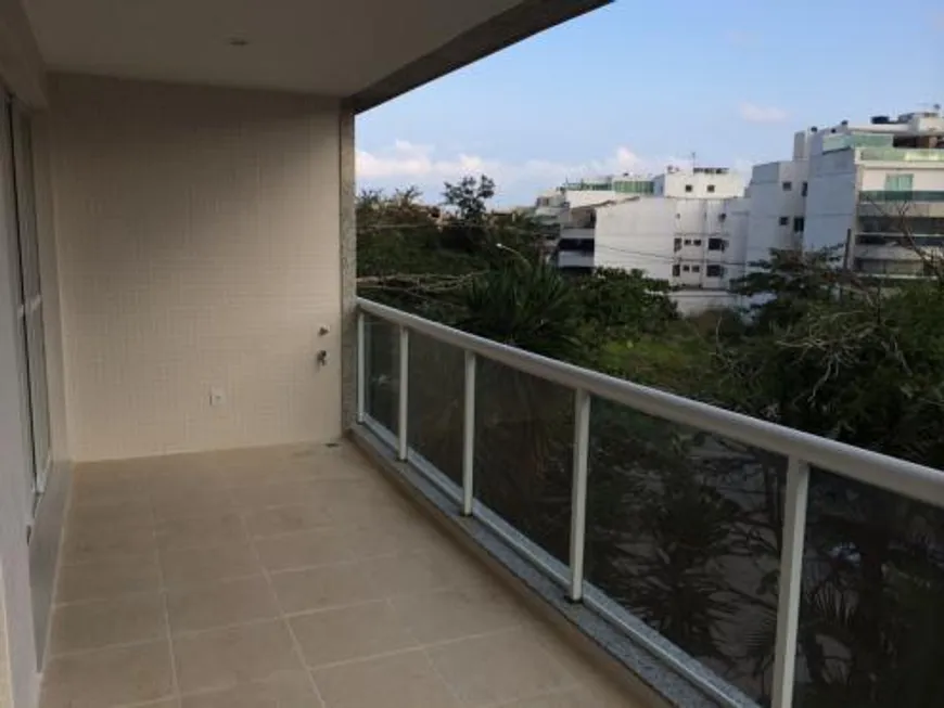 Foto 1 de Apartamento com 3 Quartos à venda, 70m² em Recreio Dos Bandeirantes, Rio de Janeiro