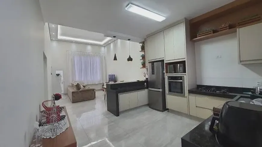 Foto 1 de Apartamento com 3 Quartos à venda, 81m² em Costa E Silva, Joinville